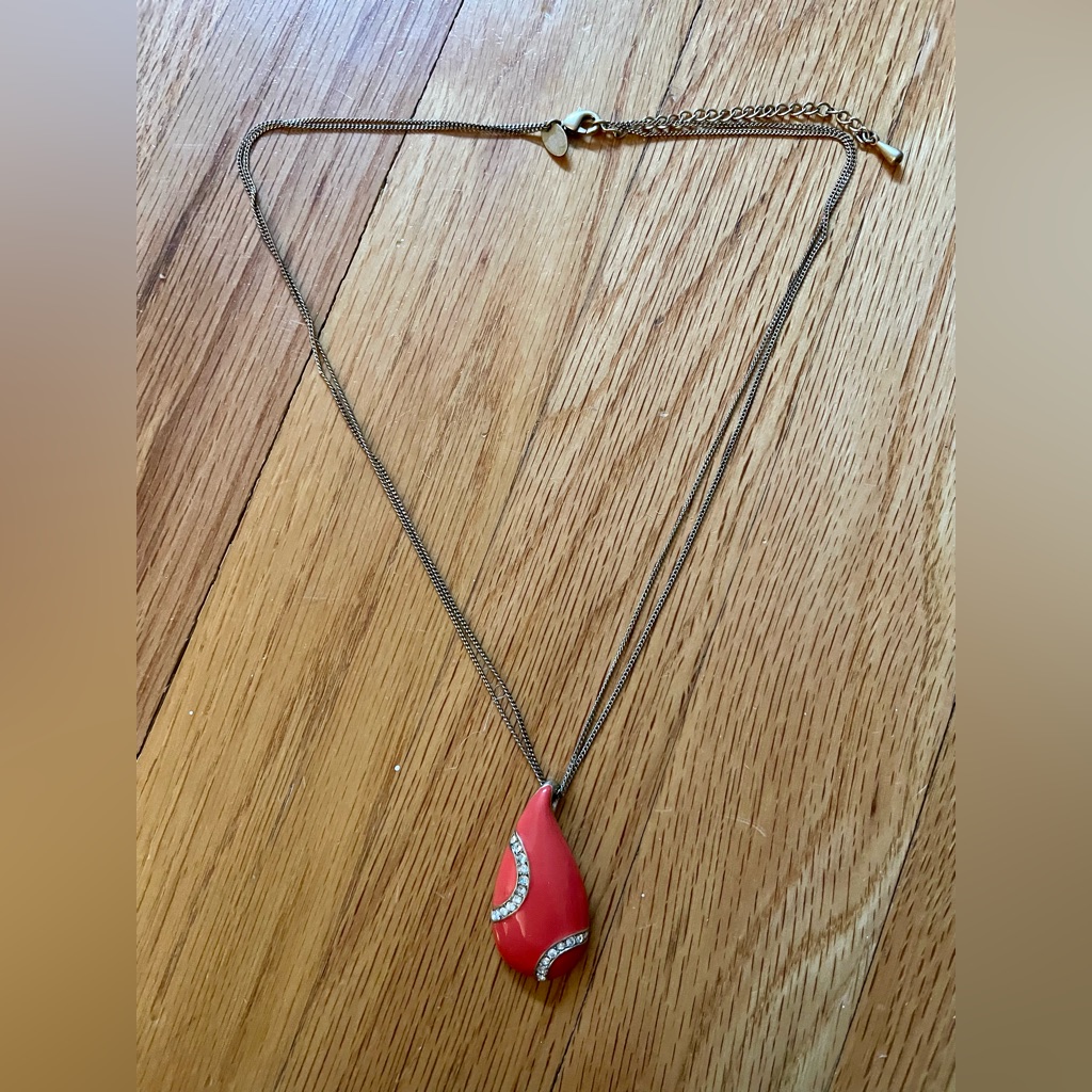 Lia Sophia Kiam Family Necklace 8$
